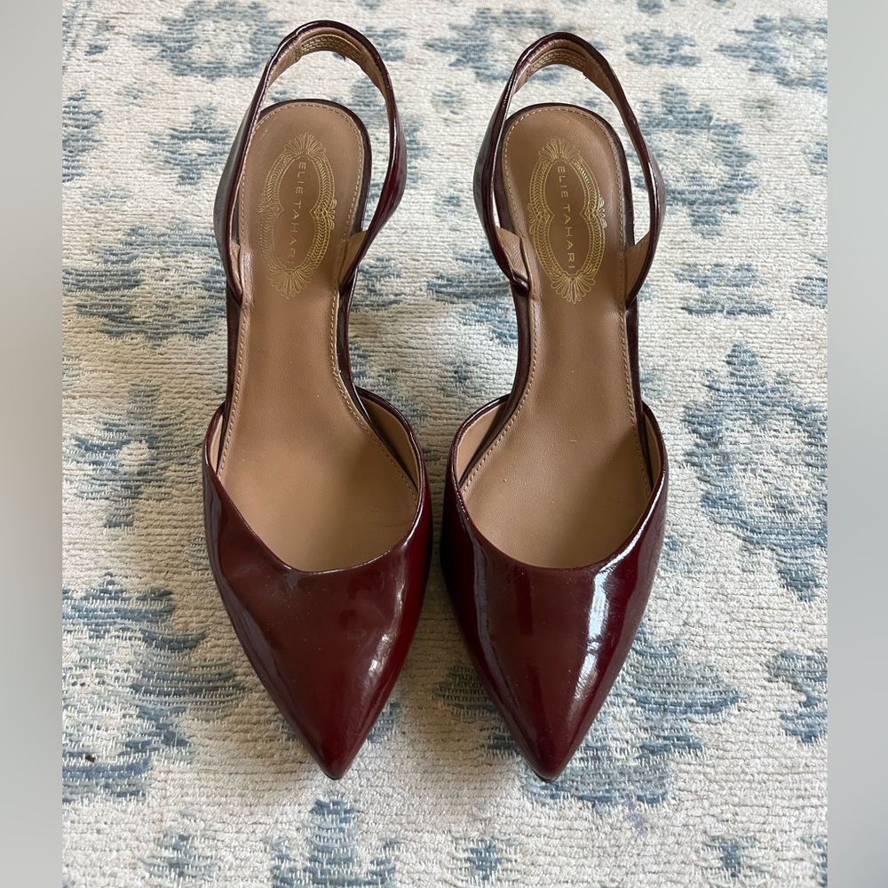 Elie Tahari Vintage Kitten Heel